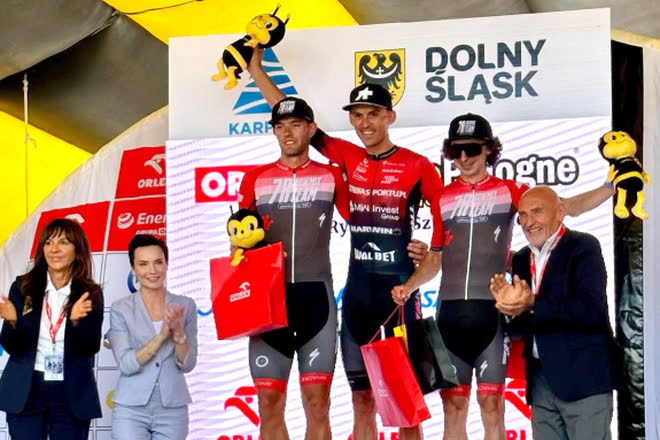 Podium wyścigu na Dolnym Śląsku