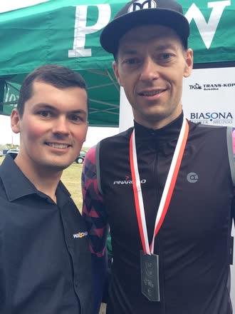 Arek Kogut z medalistą